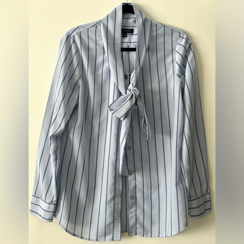 Banana Republic blouse